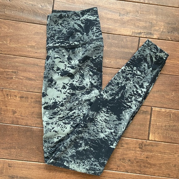 Nike Dri-Fit Leggings - Picture 2 of 7